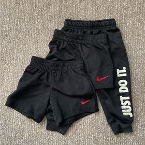 Toddler Boy NIKE Black 3 piece set